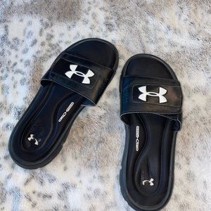 Black under armor slides